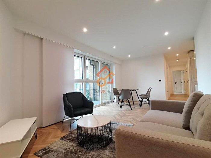 2 Bedroom Flat To Rent In Canning House, Heritage Walk, Kingston Upon Thames, KT1