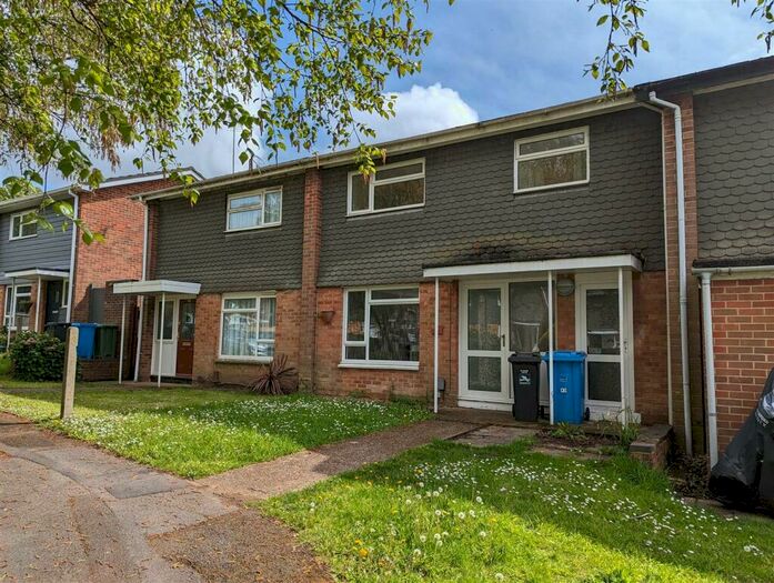 3 Bedroom Terraced House To Rent In Old Farm Road, Oakdale, BH15