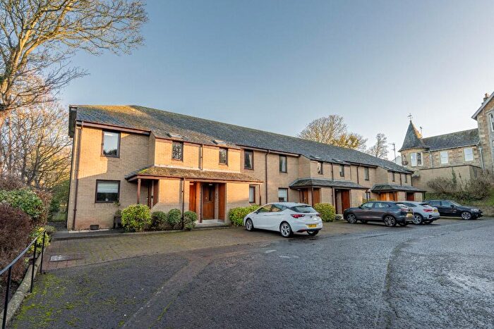 2 Bedroom Flat To Rent In Springfield Gardens, North Berwick, East Lothian, EH39