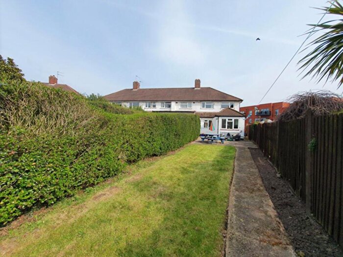 3 Bedroom Property To Rent In Canfield Drive, Ruislip, HA4