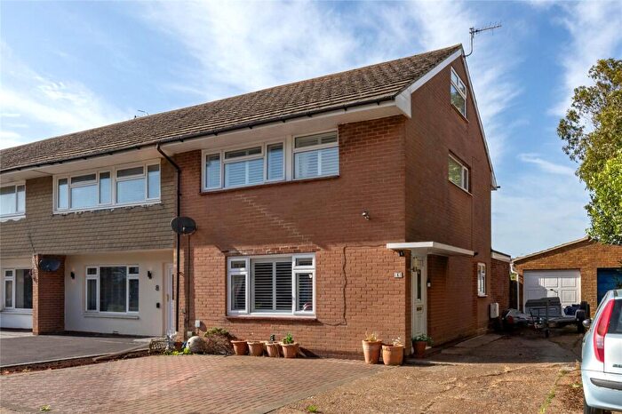 3 Bedroom End Of Terrace House For Sale In Penstone Close, Lancing, West Sussex, BN15