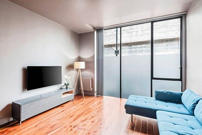 1 Bedroom Flat To Rent In Packington Street, Angel, London, N1