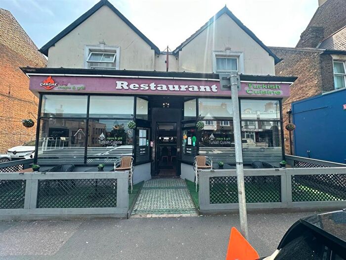 3 Bedroom Property For Sale In High Street, Broadstairs, CT10