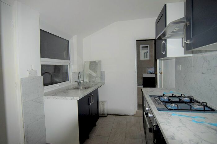 2 Bedroom Terraced House To Rent In Wimborne Road, Luton, LU1