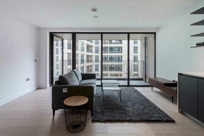 2 Bedroom Apartment To Rent In Rosewood Building, Cremer Street, E2