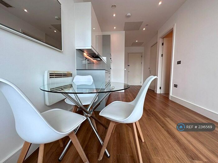 1 Bedroom Flat To Rent In Atria House, Slough, SL1