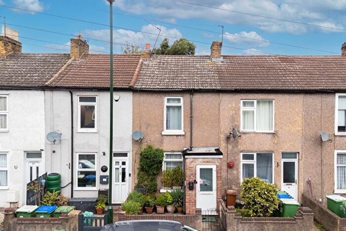 2 Bedroom Terraced House For Sale In Manor Road, Erith, Kent, DA8