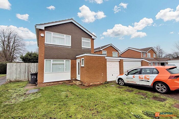 3 Bedroom Link Detached House To Rent In Hyholmes, Bretton, Peterborough, PE3