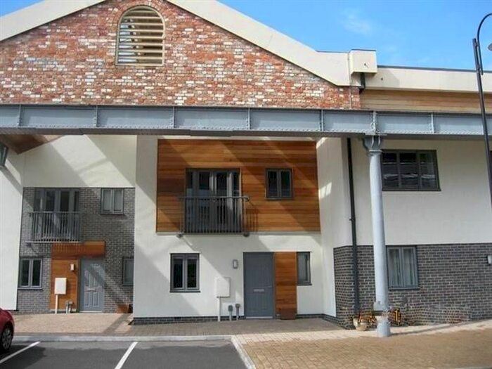 2 Bedroom Property To Rent In Wolverton Park Road, Wolverton, Milton Keynes, MK12