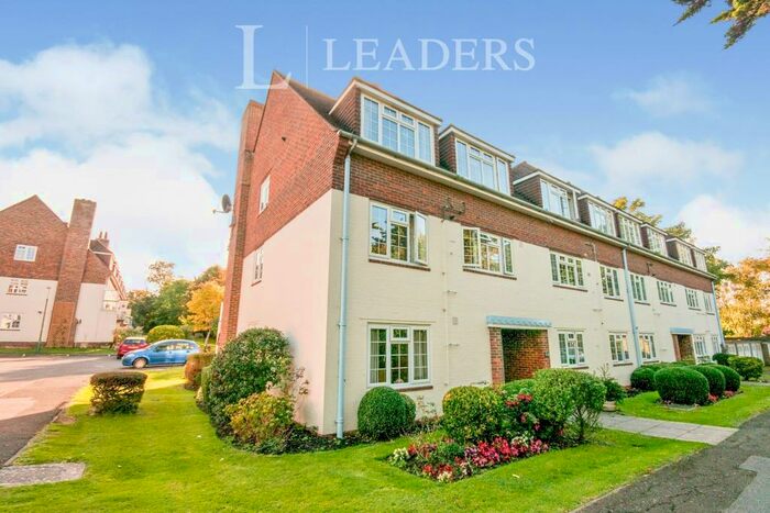 2 Bedroom Apartment To Rent In St Marys Close, BN22