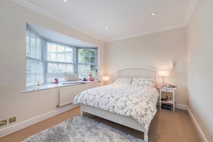 1 Bedroom Flat To Rent In Chapman Square, London, SW19