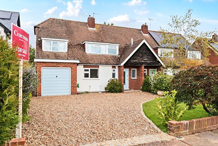 4 Bedroom Semi Detached House For Sale In Wadham Close, Shepperton, TW17