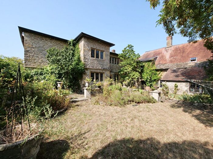 6 Bedroom Detached House For Sale In Manor House, Templecombe - No Onward Chain, BA8