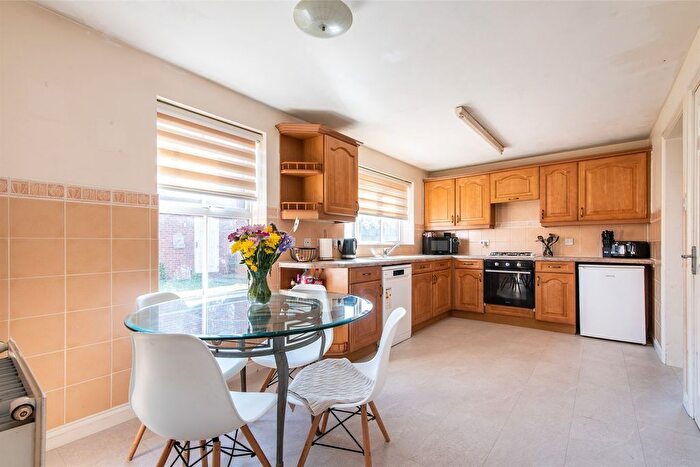 4 Bedroom Detached House For Sale In Mitchell Road, CV12