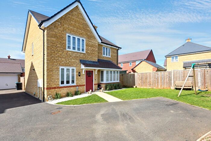 4 Bedroom Detached House For Sale In Millis Road, Brize Norton, Carterton, OX18