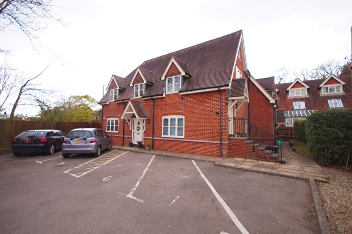 2 Bedroom Apartment To Rent In Chapel Lane, Spencers Wood, Reading, RG7
