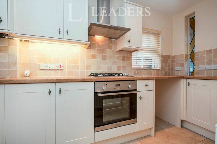 1 Bedroom Flat To Rent In High Street, Shrivenham, Swindon, SN6