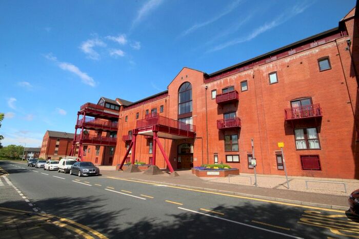 2 Bedroom Flat To Rent In Victoria Mansions, Navigation Way, Preston PR2