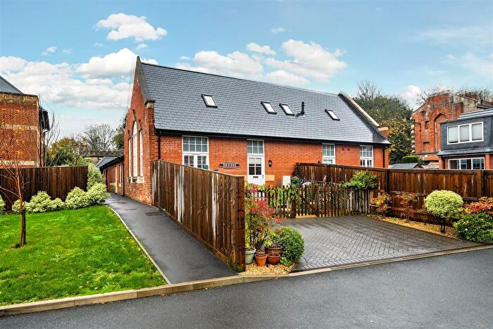 3 Bedroom Terraced House For Sale In St Peters, Bath Road, Devizes, SN10