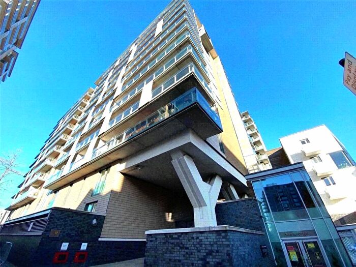 2 Bedroom Apartment To Rent In Spectrum Block, Blackfriars Road, Salford, M3
