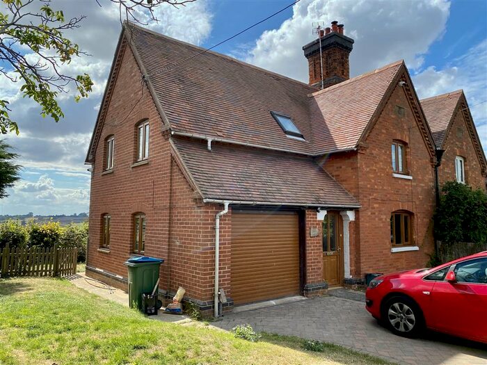 4 Bedroom House To Rent In Upper Pollicott, Ashendon, Aylesbury, HP18