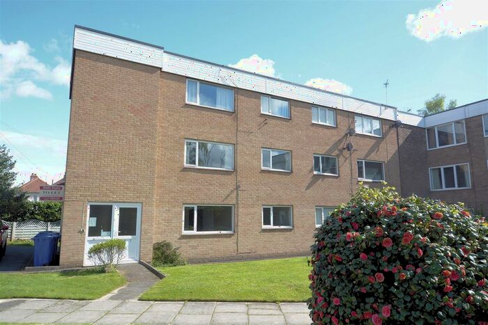 2 Bedroom Flat To Rent In Portholme Court, Selby, YO8