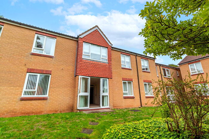 2 Bedroom Retirement Property For Sale In School Road, Wrington, BS40