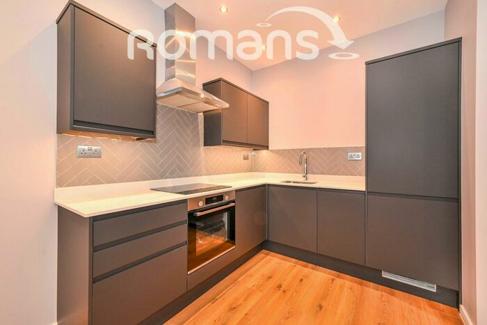 1 Bedroom Apartment To Rent In The Braccans, London Road, RG12