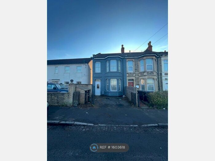 5 Bedroom End Of Terrace House To Rent In Lodge Causeway, Bristol, BS16