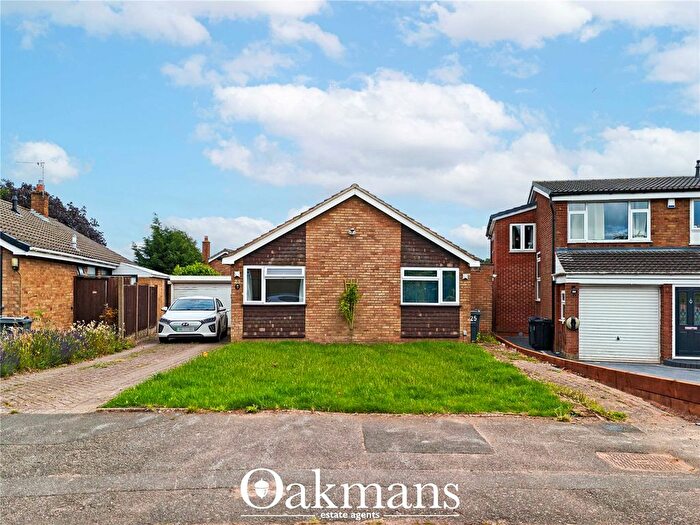 3 Bedroom Garage / Parking For Sale In Minley Avenue, Harborne, Birmingham, West Midlands, B17