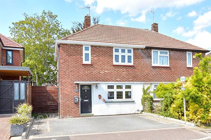 2 Bedroom Semi Detached House For Sale In Highstead Crescent, Erith, Kent, DA8