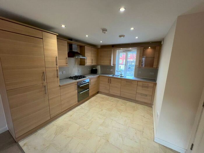 1 Bedroom Apartment To Rent In Ffordd James McGhan, Cardiff, CF11