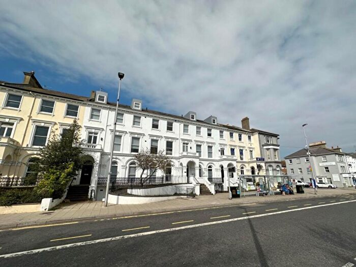 2 Bedroom Flat To Rent In Gildredge Road, Eastbourne, East Sussex, BN21