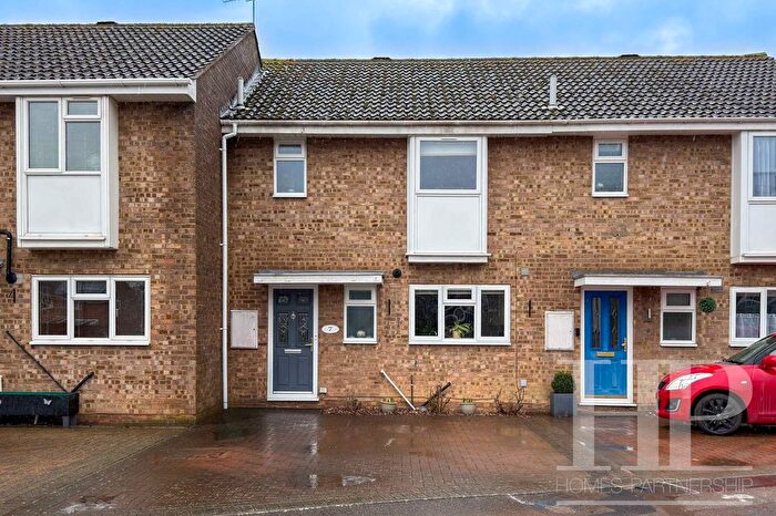 3 Bedroom Terraced House For Sale In Wakehams Green Drive, Crawley, RH10