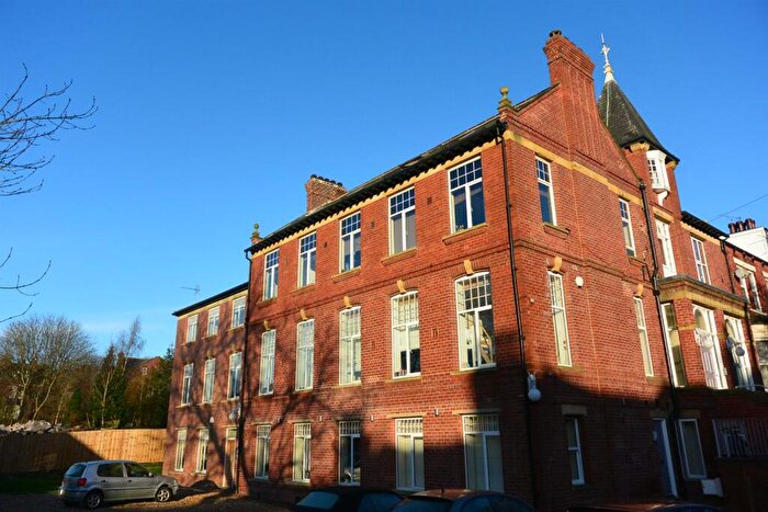 1 Bedroom Apartment To Rent In Ash Grove, Hyde Park, Leeds, LS6