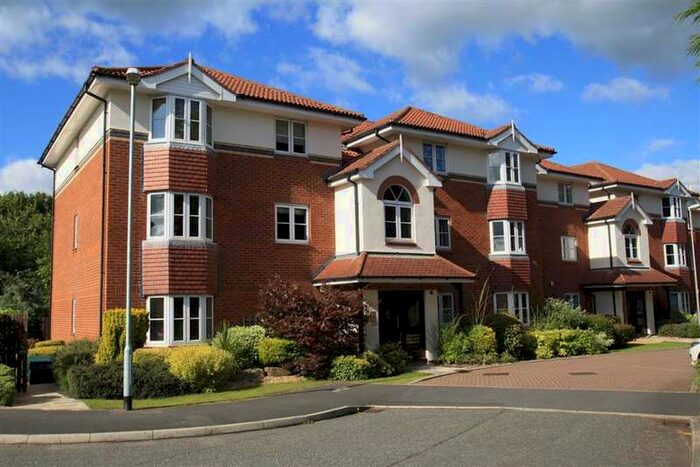 2 Bedroom Flat To Rent In Chamberlain Drive, Wilmslow, SK9