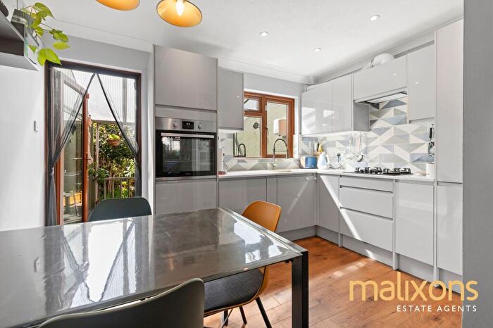 2 Bedroom Terraced House For Sale In Lowry Crescent, Mitcham, CR4