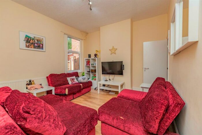 6 Bedroom House To Rent In Bournbrook Road, Birmingham, B29