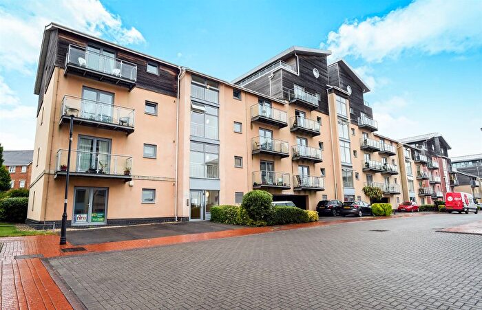2 Bedroom Flat For Sale In Glanfa Dafydd, Barry, CF63