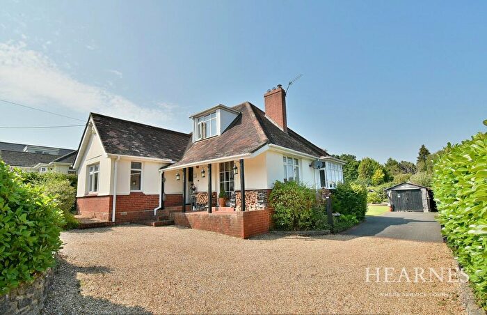 3 Bedroom Detached House For Sale In Christchurch Road, West Parley, Ferndown, BH22