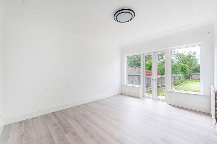 3 Bedroom Semi-Detached House To Rent In Streatfield Road, Kenton, Harrow, HA3