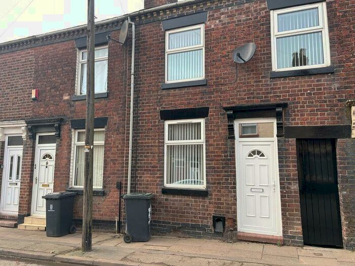 3 Bedroom Detached House To Rent In Burnham Street, Stoke-On-Trent, ST4