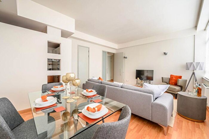 1 Bedroom Flat To Rent In City Road, Islington, London, EC1V