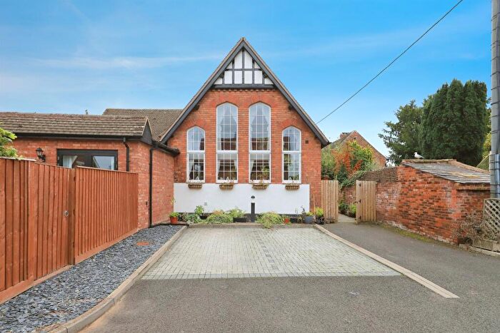 1 Bedroom Detached House For Sale In St Cassians Way, Chaddesley Corbett, Kidderminster, DY10