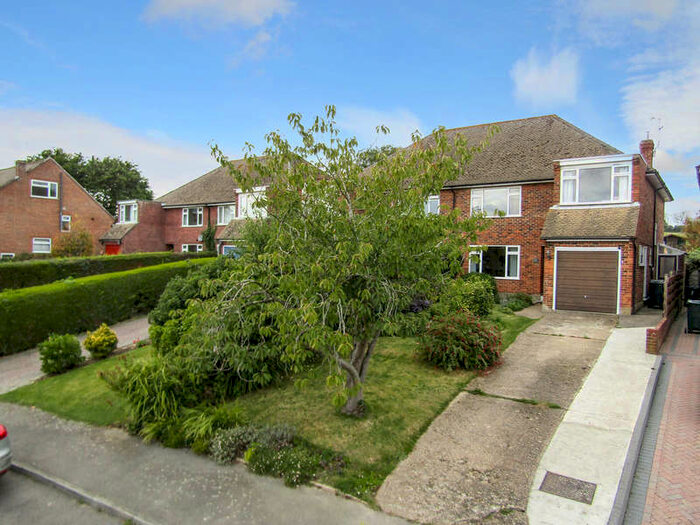 4 Bedroom Semi-Detached House For Sale In Ransley Green, Ruckinge, Ashford, TN26