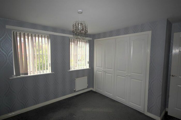 2 Bedroom Flat To Rent In North Road, Tranmere, Birkenhead, CH42
