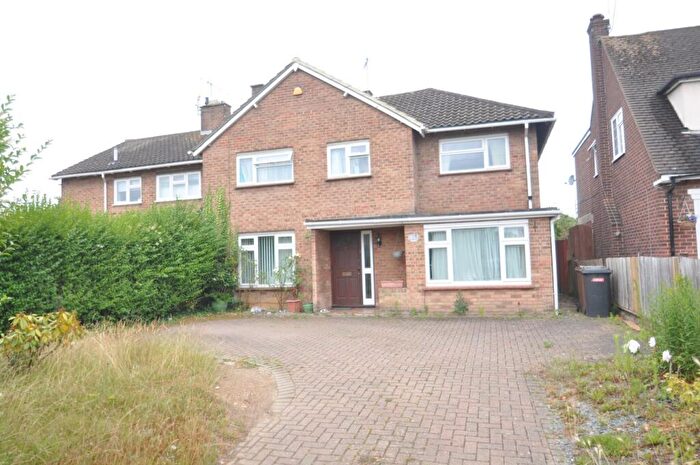 4 Bedroom Semi Detached House To Rent In Chignal Road, Chelmsford, CM1