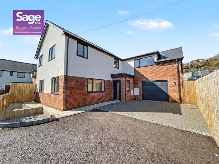 5 Bedroom Detached House For Sale In Celynen Close, Newbridge, NP11