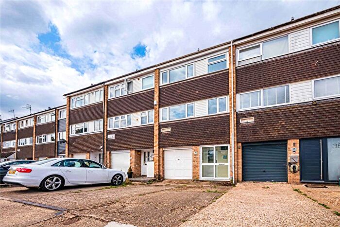 4 Bedroom House For Sale In Parkhill Road, Boxmoor, Hemel Hempstead, Hertfordshire, HP1