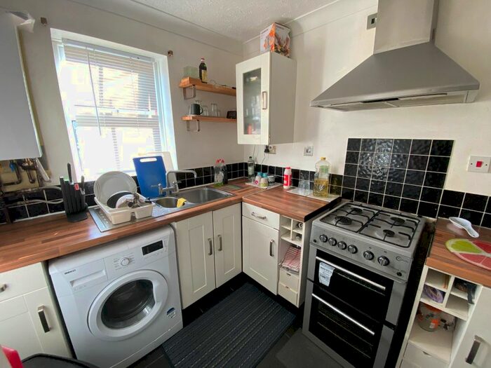 2 Bedroom Terraced House To Rent In Waterhouse Drive, Grangetown, Cardiff CF11